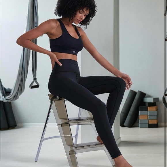 Along Fit Workout Leggings XL Black - Picture 2 of 7
